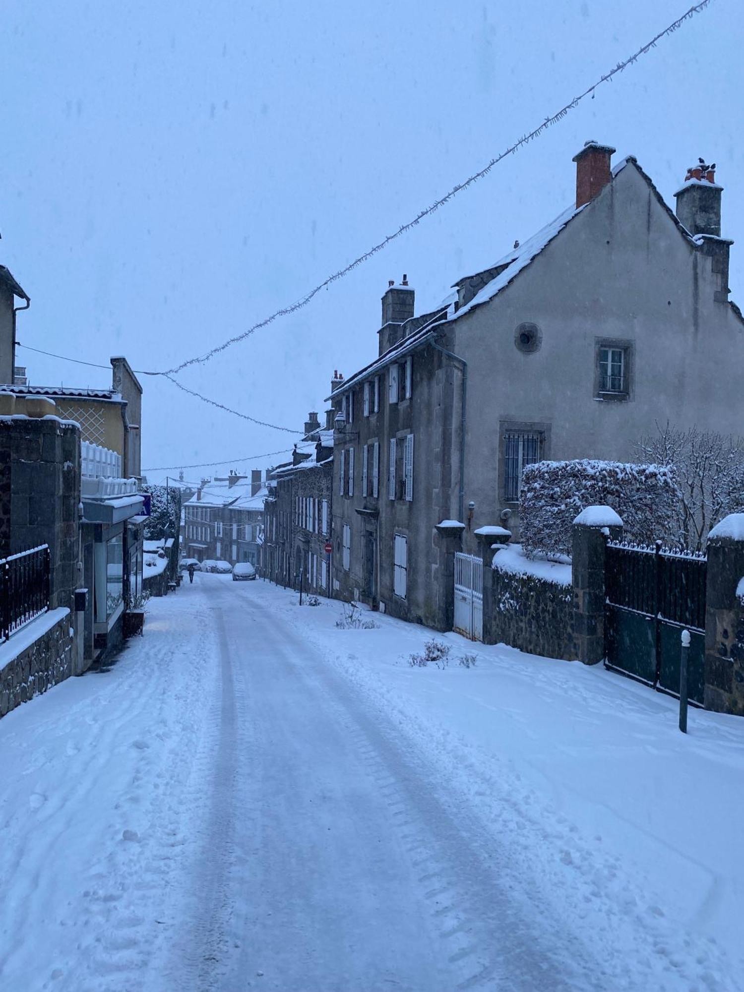 Charmant Appartement Au Coeur Des Volcans D Auvergne مورات المظهر الخارجي الصورة